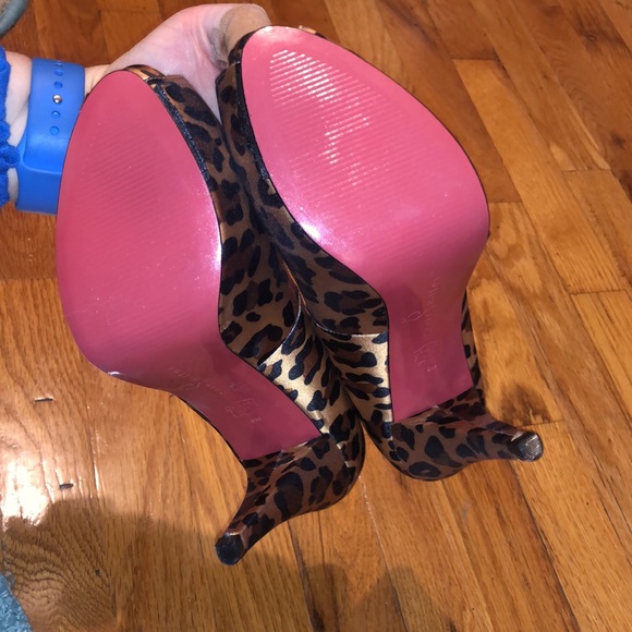 Paris Hilton Satin Leopard Heels Size 8 NWOT - Picture 3 of 5